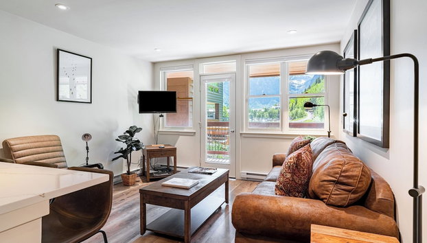 Etta Place 7 by Avantstay Ski In/ Ski Out Unit w/ Striking Views! - Foto 3, Sala de estar