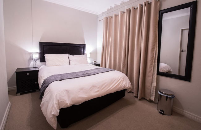 Prestige Apartment Sandton at Westpoint - Photo 6