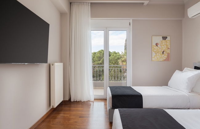 Athenian Grand Riviera Villa - Photo 41