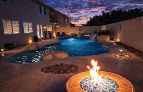 5BR Oasis 15 Min to Strip, Pool Table - Foto 1