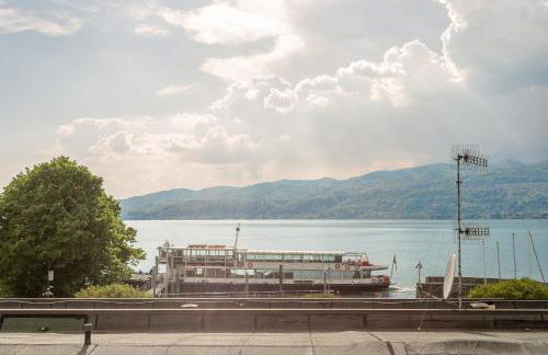 Great Lake View Artist's Apartment - Foto 13