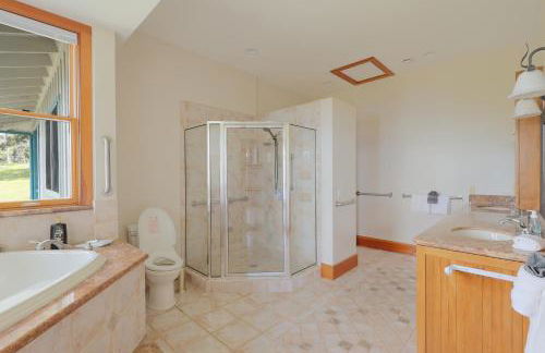 Luxury Oceanview Estate - Photo 15