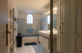 Domaine de la Chesnaie - Piscine couverte - Photo 22