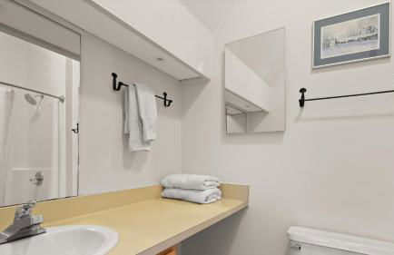 Clyde's Cabin 4 Bedroom Home - Foto 56