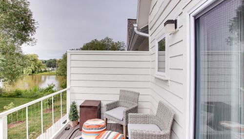 Riverfront Sheboygan Townhome with Grill! - Foto 2