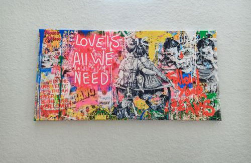 Tampa Private Large House, Game Room & Backyard - Sleeps 12, 4bdr, 3bth, Quiet Community, Near Everything in Tampa & St Pete - Foto 15