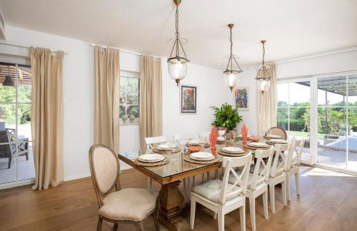 Villa Village by Villsy - with heated pool, spa, private tennis court, golf court, basketball court and playroom - Photo 9