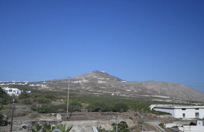 Santorious Nice View Apartment - Photo 26