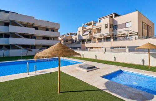 Amplio Ático De 2 Habitaciones - Photo 34