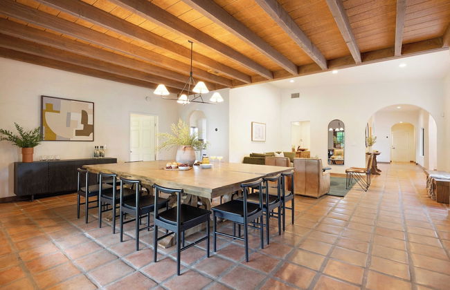 Sleeps 20! Architectural Mansion w/ Pool, Indoor Tennis Court, Game Room Starlight Estate by Avantstay - Foto 10