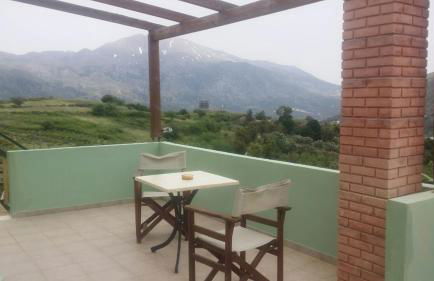 Elia Meronas - Photo 44