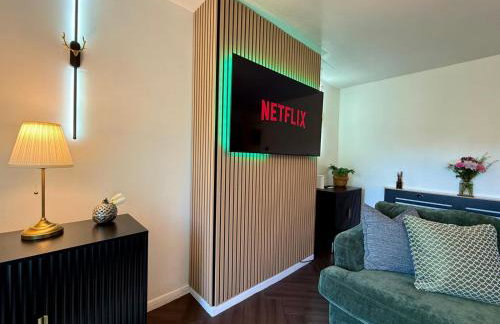 Modern 3 Bedroom Bungalow, EV Friendly, Parking Included - Foto 63