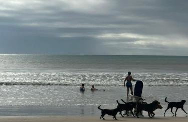 Unamar Cabo Frio, Condomínio Verão Vermelho 1, Casa Privativa a 100 metros da praia! - Foto 45