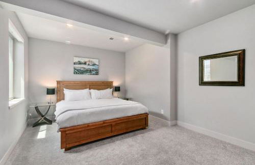 Luxury Home with Spectacular Rocky Mountain Views! - Foto 58