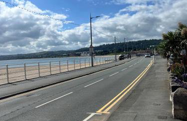 Stunning 2 Bedroom Sea View Apartment With Parking - Foto 8