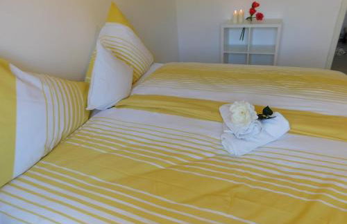 Haus Astenblick in Winterberg Ferienwohnungen mit Gastraum Wanderveranstaltungen und Familienfeiern - Foto 5