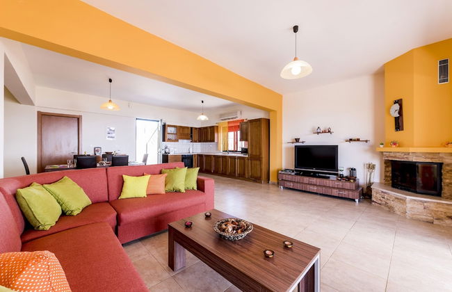 Blue Asteri Villa - Photo 11