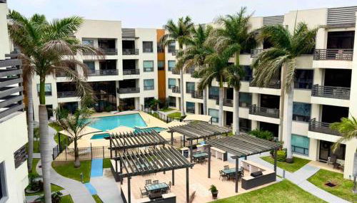 Luxury Condo with Pool and Jacuzzi - Photo 4