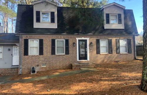 Renovated 3bedroom 2.5bath 2 story house w/ garage - Foto 1