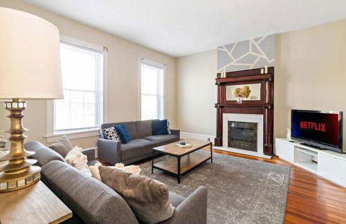 Pet-Friendly Benton Park 1BR Apt with Private Backyard - Foto 2