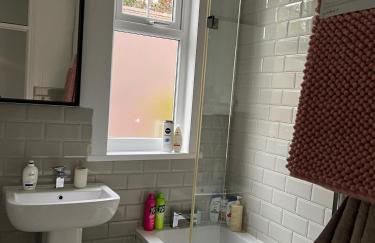 Spacious 7-Bedroom Victorian House - Foto 50