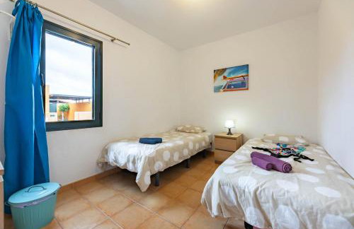 Sunrise Surf House, Big Garden, Hot Tub, Parking, super-fast free Wi-Fi - Foto 13