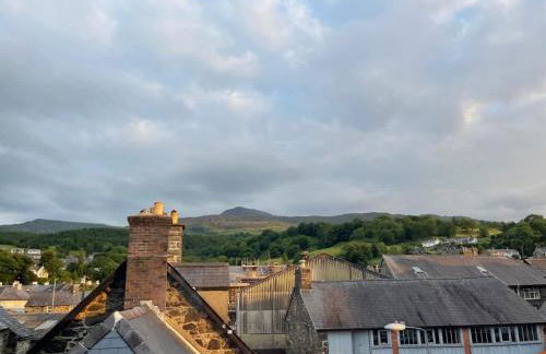 Character Townhouse in Town Centre & Superb Views - Foto 16