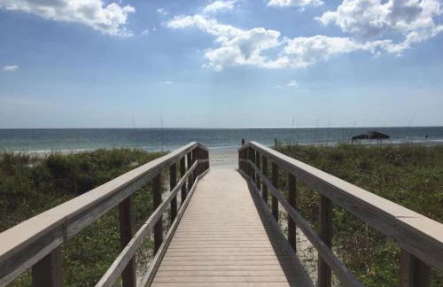 Madeira Place 303 1BD 2BA Retreat Near Johns - Photo 27