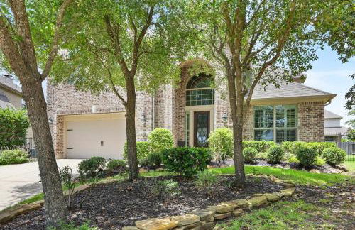 Cozy 4bdrm 3bath Home in The Woodlands - Photo 42