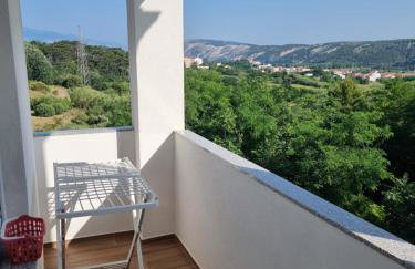 Zekic Family Apartments with Large Garden & Private Parking Quiet Area Lopar - Foto 11