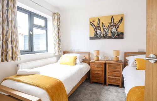 The Hawthorns - Photo 12