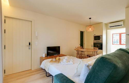 Douro Arda House with Pool & Jacuzzi by HostWise - Photo 25