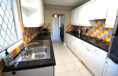 Bungalow - Sleeps 8 - Pets-Enclosed Garden-Parking - Foto 18