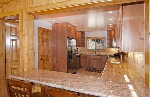 Valley View at Palisades -4 BR w Mountain Views, Pet-Friendly, and Close to Village - Foto 7