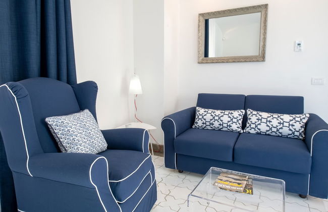 Luxury Villa with Penthouse, Pools and Sea View - Foto 58