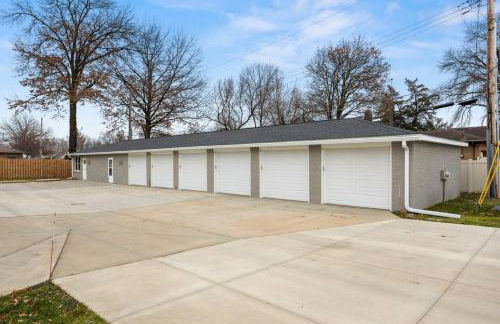 The Silo 8 - Modern 2BD in a Quiet Neighborhood - Photo 16