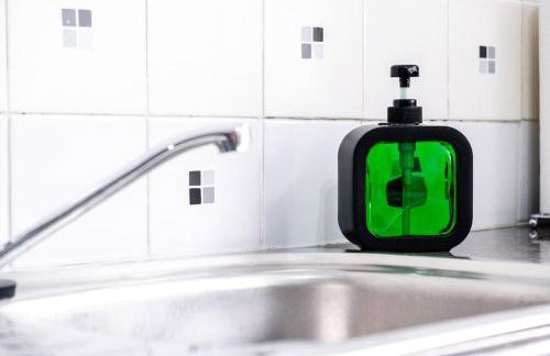 Stylish 3 bed in great location - BTA Homes Serviced Accommodation Wolverhampton - Foto 4