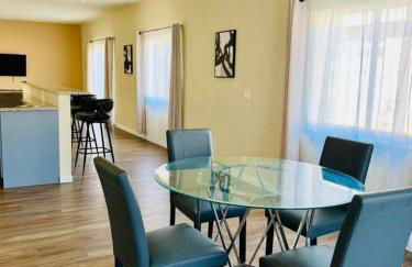 New Home Near Legoland and Disney Sleeps 12 - Foto 13