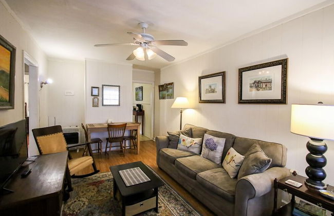 The Savannah Belle Forsyth Park A Side - Foto 1