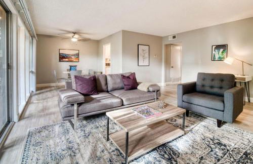 Blueground Palo Alto balcony nr shops dining SFO-1710 - Foto 1