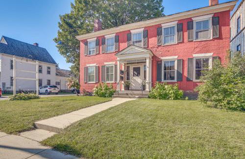 Hike and Leaf Peep Couples Retreat in Waterbury! - Foto 1