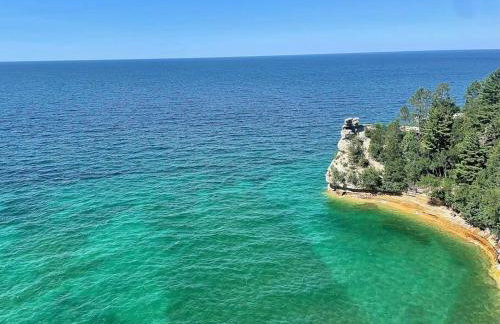 Munising Getaway - Photo 29