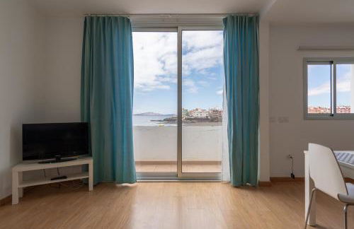 VISTA PLAYA Y MAR - sea view, wifi and AC - Foto 8