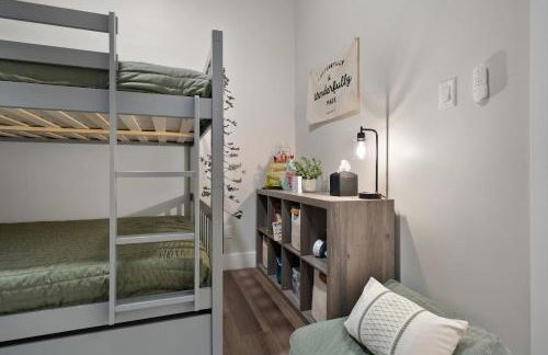 Modern Lake House 3 Blocks from the Lake! - Foto 23