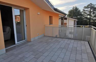 The Orange Flat - Photo 16