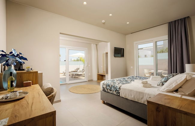 Sarpidon Suites - Photo 40