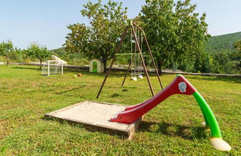 Three-Bedroom Holiday Home In Brstanovo - Foto 21