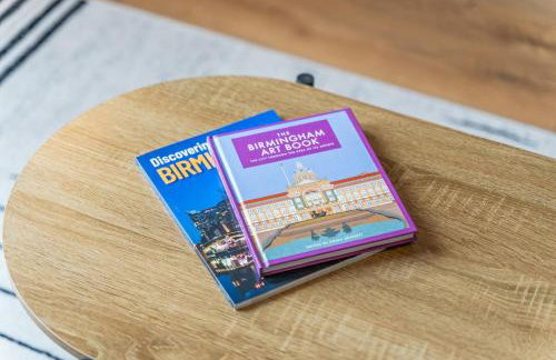 Stylish 4Bed Executive Stay WiFi and Parking - Photo 40