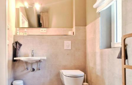 Experience Nature In A Rural Riverside Guesthouse - Foto 13