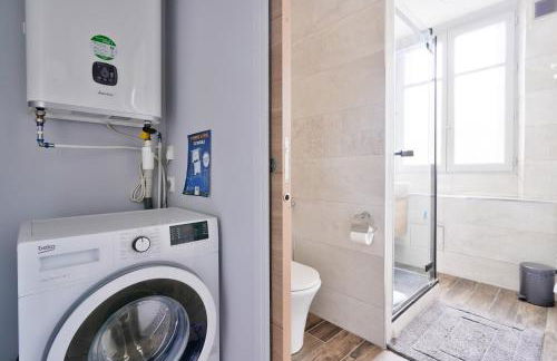 Lovely 1BR flat with direct access to subway, tram, and RER - Foto 13